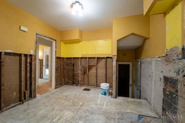 1117 Regent Avenue, Cincinnati, OH 45237