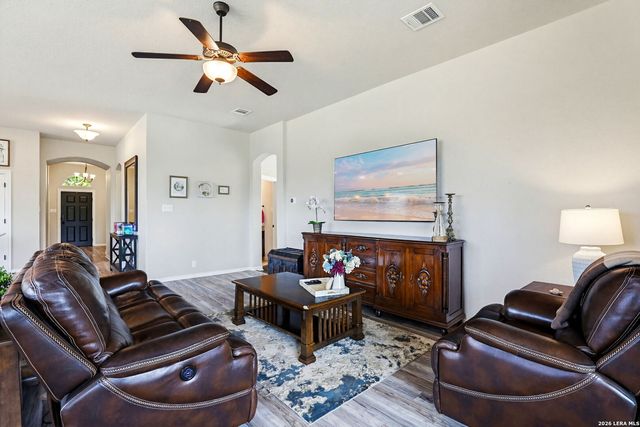 8155 TWO FLS, San Antonio, TX 78255