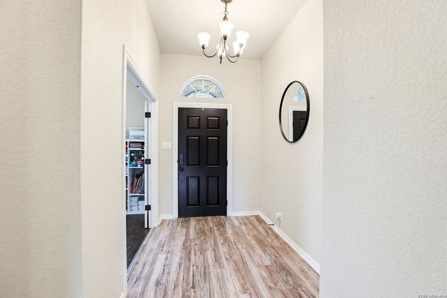 8155 TWO FLS, San Antonio, TX 78255