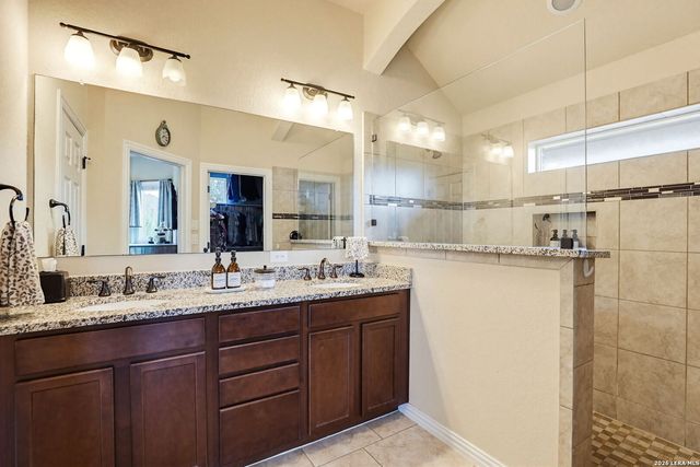 8155 TWO FLS, San Antonio, TX 78255