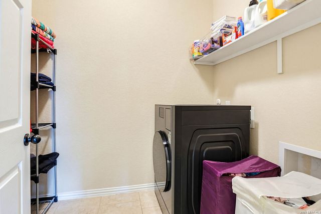 8155 TWO FLS, San Antonio, TX 78255