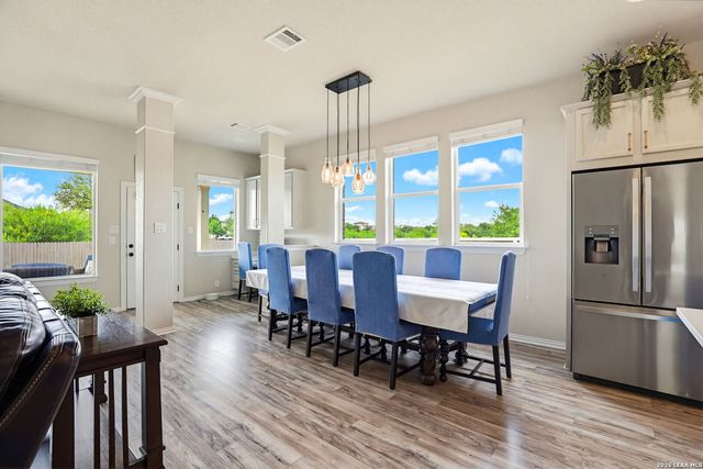 8155 TWO FLS, San Antonio, TX 78255