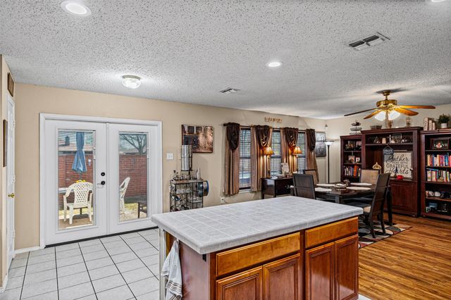 7331 Tree Ridge Court, Fort Worth, TX 76133