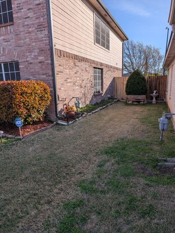 7331 Tree Ridge Court, Fort Worth, TX 76133