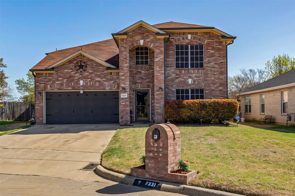 7331 Tree Ridge Court, Fort Worth, TX 76133