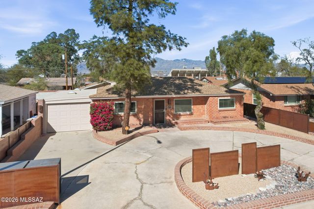 4713 E 9th Street, Tucson, AZ 85711