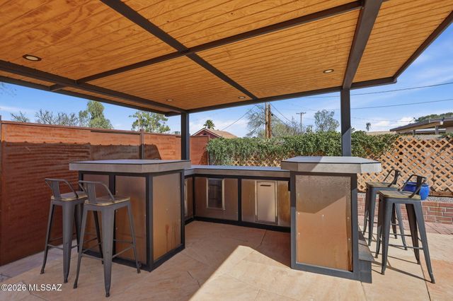 4713 E 9th Street, Tucson, AZ 85711