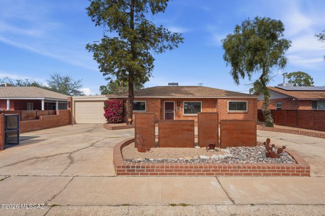4713 E 9th Street, Tucson, AZ 85711