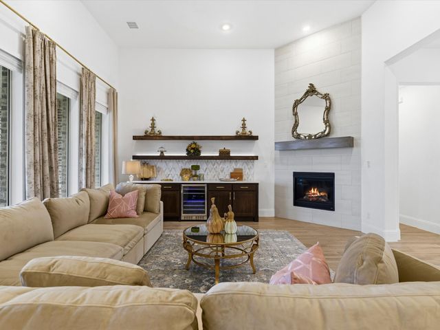 913 Bluebonnet Drive, Keller, TX 76248