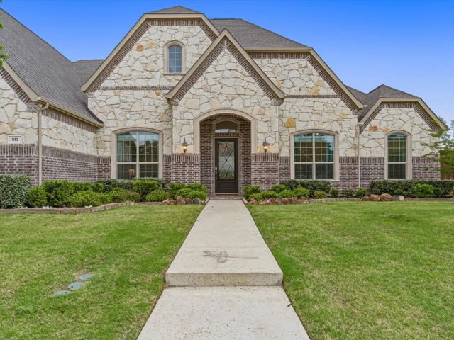 913 Bluebonnet Drive, Keller, TX 76248