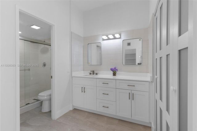 3731 N Country Club Dr 124, Aventura, FL 33180