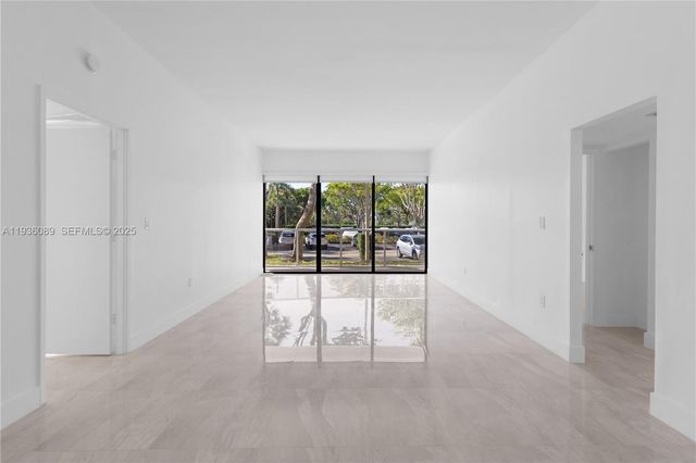 3731 N Country Club Dr 124, Aventura, FL 33180