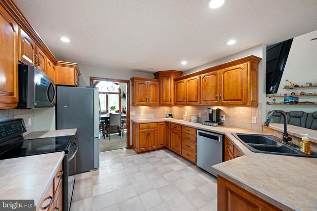 4 HIDDEN HILLS CT, Seaford, DE 19973