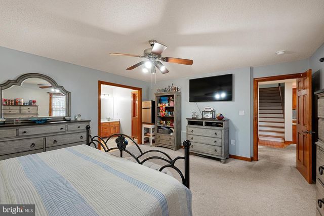 4 HIDDEN HILLS CT, Seaford, DE 19973