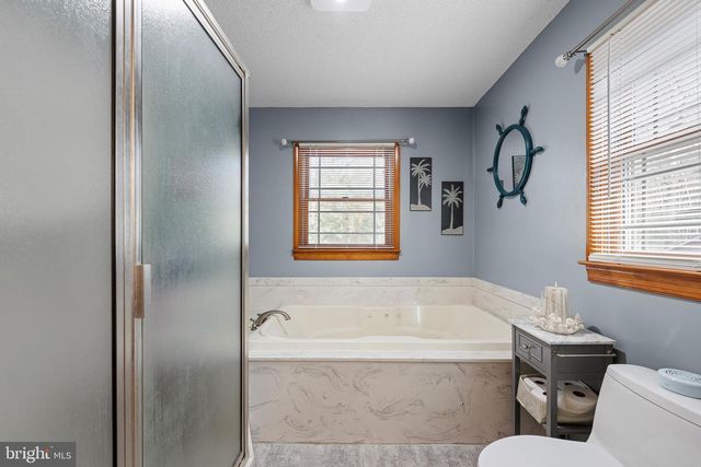 4 HIDDEN HILLS CT, Seaford, DE 19973