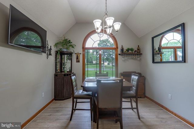 4 HIDDEN HILLS CT, Seaford, DE 19973