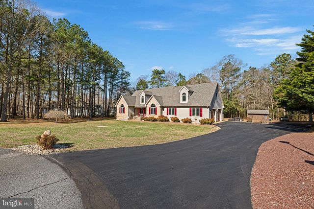 4 HIDDEN HILLS CT, Seaford, DE 19973