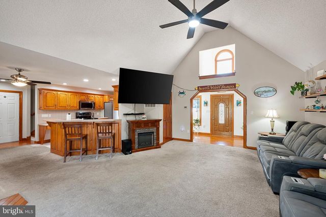 4 HIDDEN HILLS CT, Seaford, DE 19973