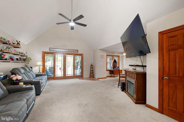 4 HIDDEN HILLS CT, Seaford, DE 19973