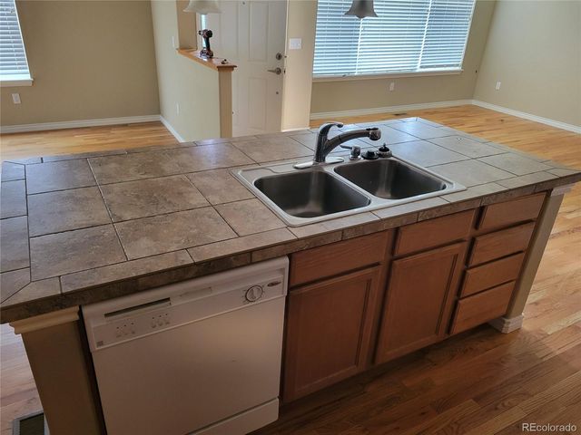 11962 W Long Circle 101, Littleton, CO 80127