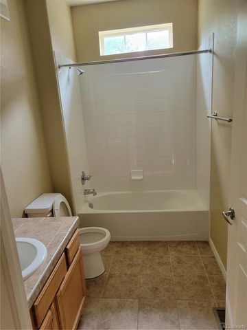 11962 W Long Circle 101, Littleton, CO 80127