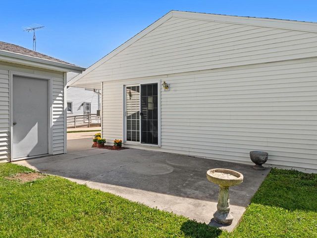 1526 S 24th STREET, Manitowoc, WI 54220