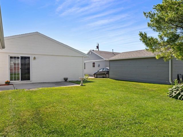 1526 S 24th STREET, Manitowoc, WI 54220