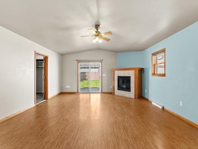 1526 S 24th STREET, Manitowoc, WI 54220