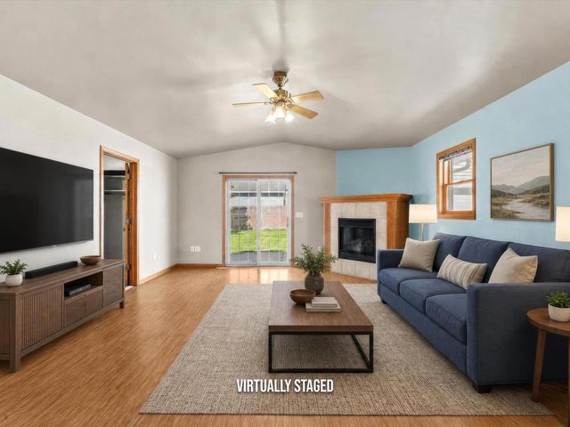 1526 S 24th STREET, Manitowoc, WI 54220