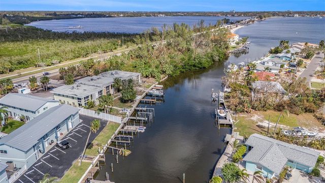 10215 MANATEE AVENUE W 7, Bradenton, FL 34209