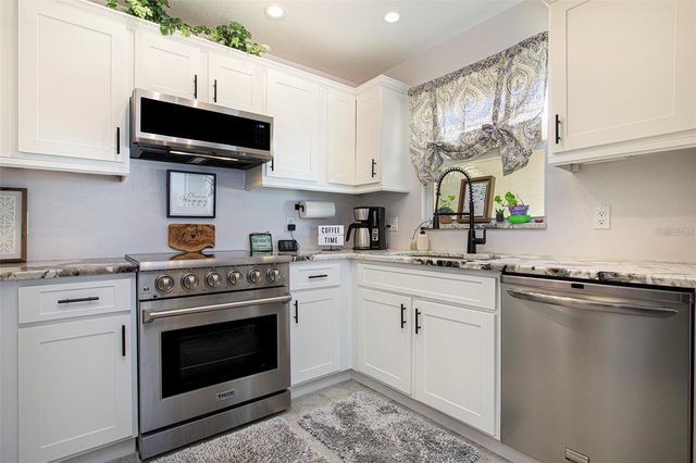10215 MANATEE AVENUE W 7, Bradenton, FL 34209