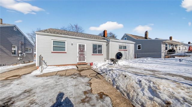 20648 Donny Brook Road, Maple Heights, OH 44137