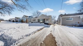 20648 Donny Brook Road, Maple Heights, OH 44137