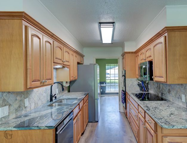 3063 Hayes Drive, Shreveport, LA 71118