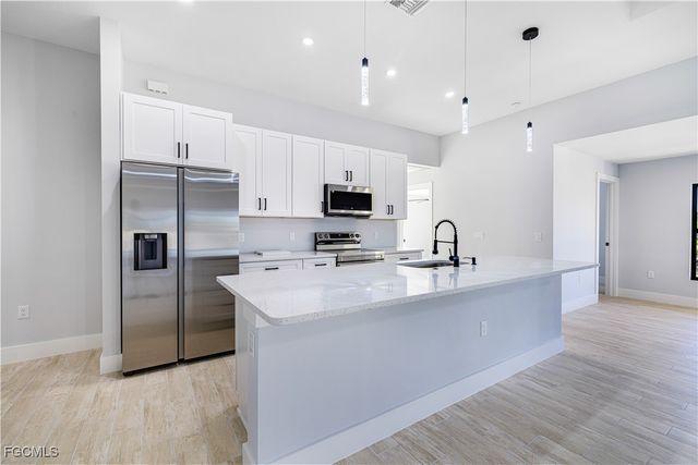 2709 58th ST W, Lehigh Acres, FL 33971