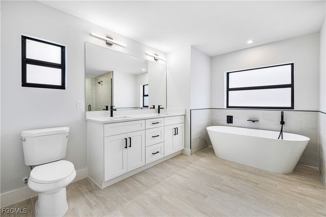 2709 58th ST W, Lehigh Acres, FL 33971