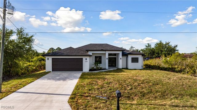 2709 58th ST W, Lehigh Acres, FL 33971