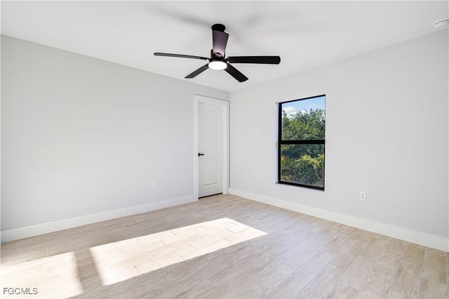 2709 58th ST W, Lehigh Acres, FL 33971