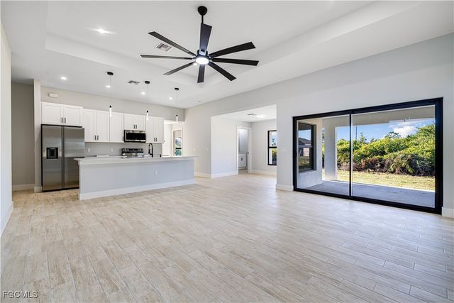 2709 58th ST W, Lehigh Acres, FL 33971