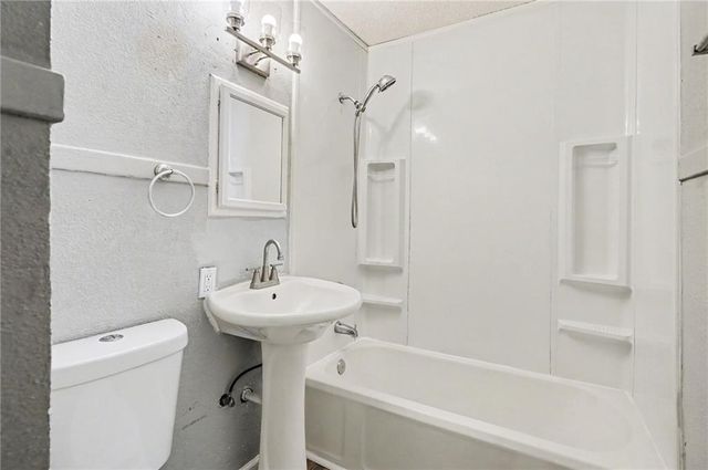 1434 E 80th Street, Kansas City, MO 64131