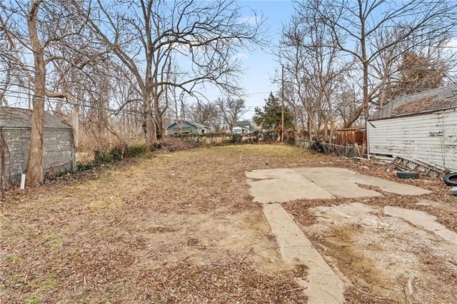 1434 E 80th Street, Kansas City, MO 64131