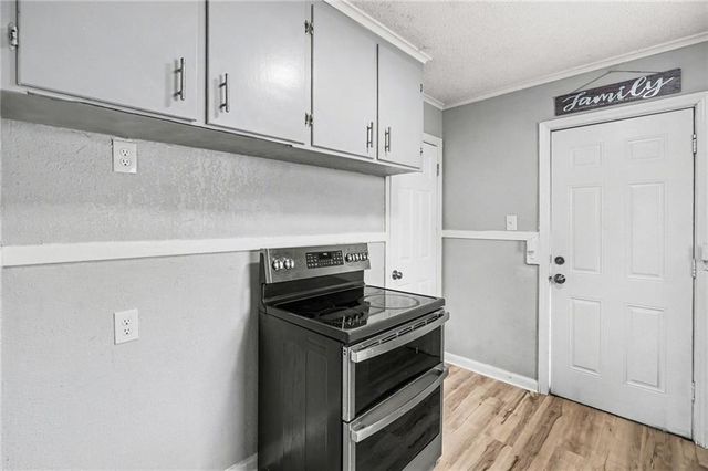 1434 E 80th Street, Kansas City, MO 64131