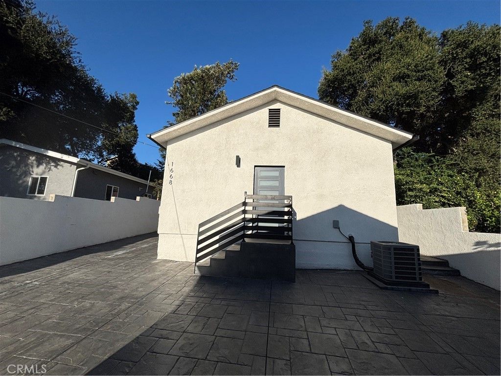 1668 Glen Avenue, Pasadena, CA 91103
