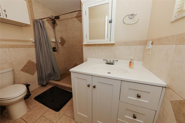 5211 24TH AVENUE DRIVE W, Bradenton, FL 34209