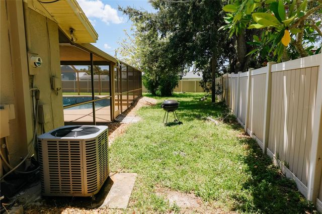 5211 24TH AVENUE DRIVE W, Bradenton, FL 34209