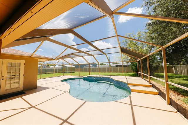 5211 24TH AVENUE DRIVE W, Bradenton, FL 34209