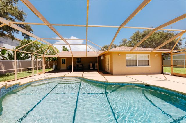 5211 24TH AVENUE DRIVE W, Bradenton, FL 34209