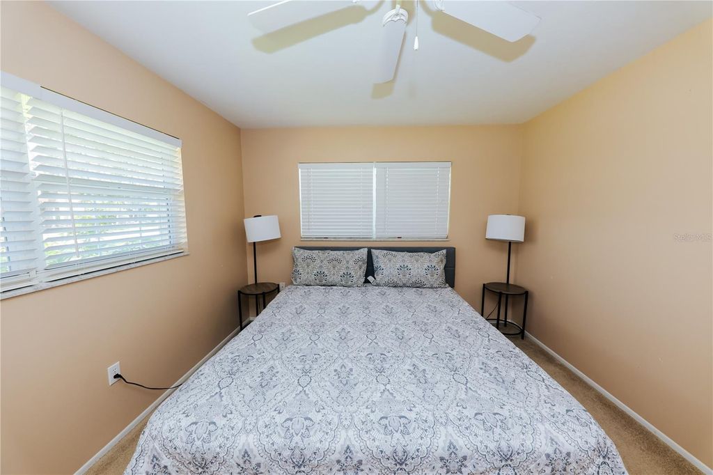 Image 22 of property listing at 5211 24TH AVENUE DRIVE W, Bradenton, FL 34209