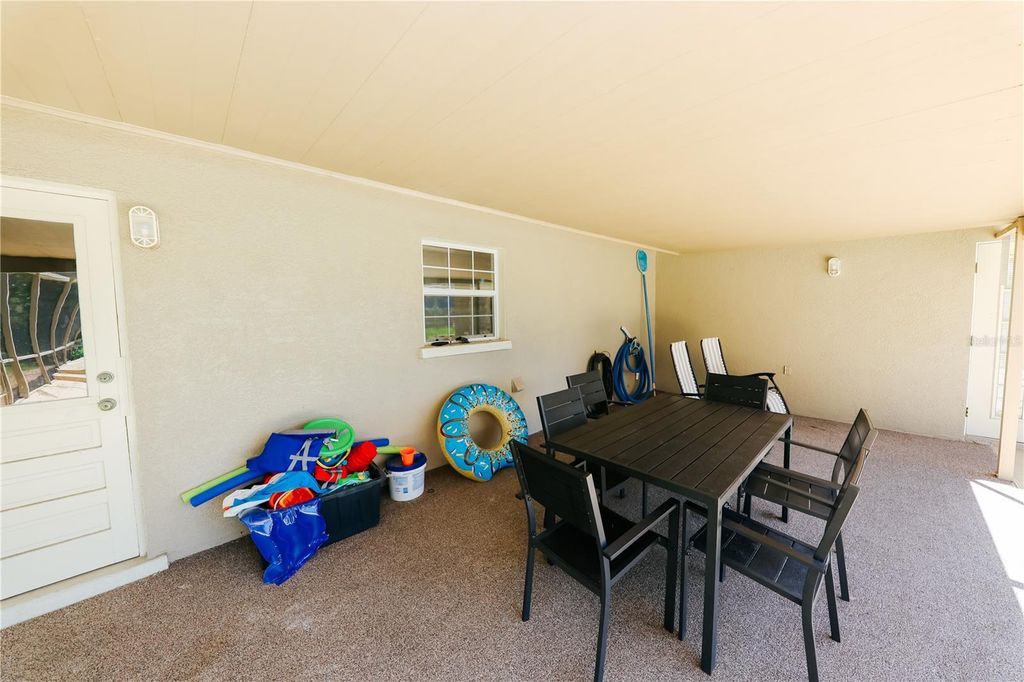 Image 31 of property listing at 5211 24TH AVENUE DRIVE W, Bradenton, FL 34209