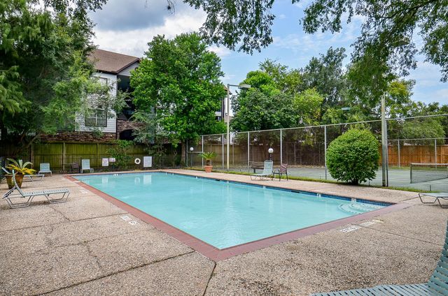 10811 Richmond Avenue 38, Houston, TX 77042